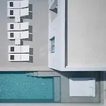 فيلة Thadeos With Private Jetted Pool