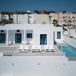 Thadeos With Private Jetted Pool فيلة *