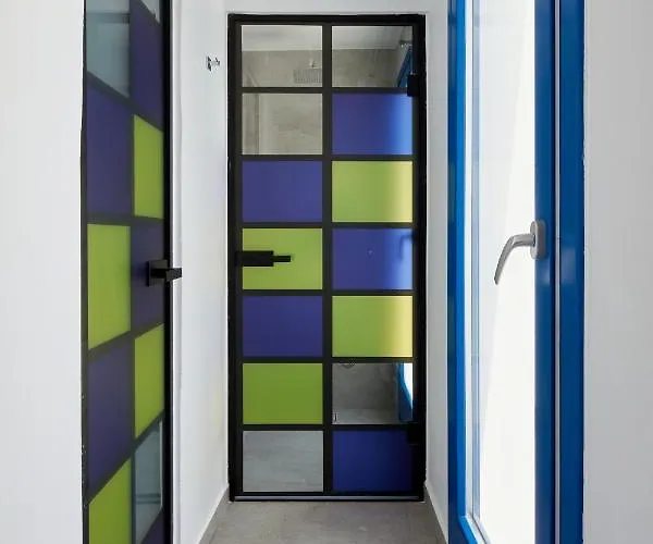 Thadeos With Private Jetted Pool * Fira (Santorini)