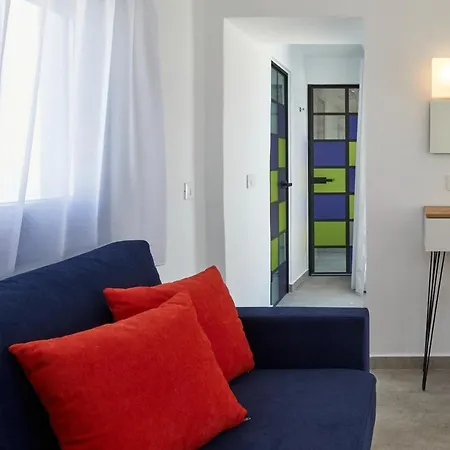 Thadeos With Private Jetted Pool