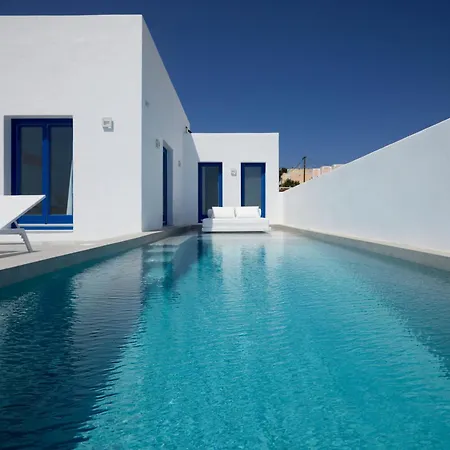 Thadeos With Private Jetted Pool * Fira (Santorini)