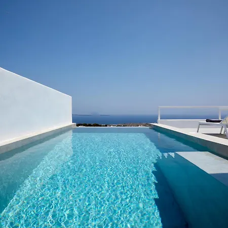 Thadeos With Private Jetted Pool