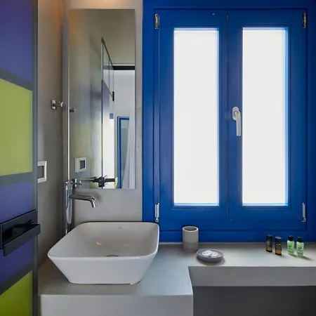 Thadeos With Private Jetted Pool *