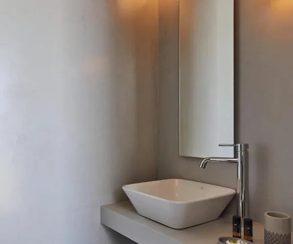 Thadeos With Private Jetted Pool Villa *