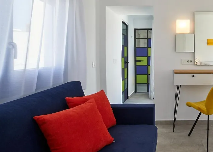 Thadeos With Private Jetted Pool