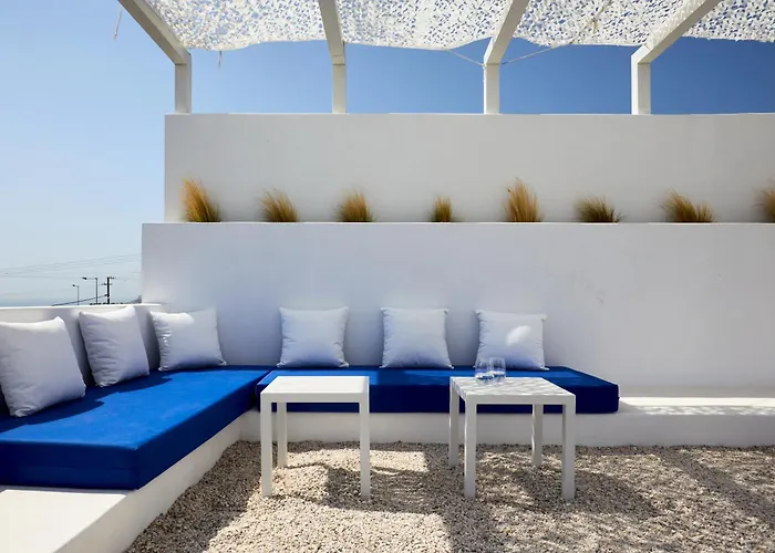 Thadeos With Private Jetted Pool Villa Fira (Santorini)