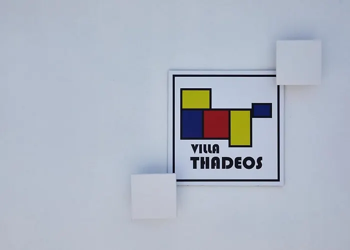 Thadeos With Private Jetted Pool فيلة ثيرا