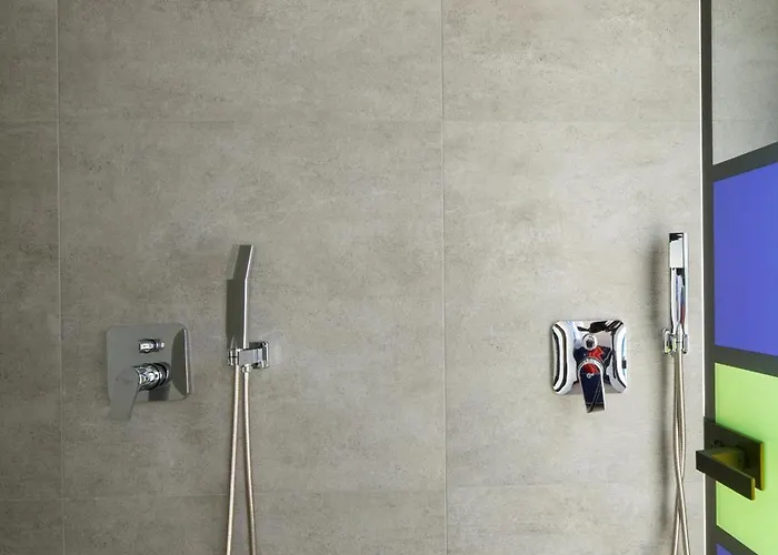 Thadeos With Private Jetted Pool * ثيرا