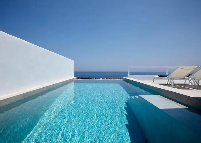 Thadeos With Private Jetted Pool *