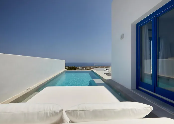 Thadeos With Private Jetted Pool فيلة